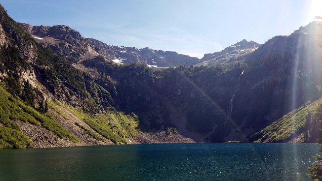 Hiking in the North Cascades